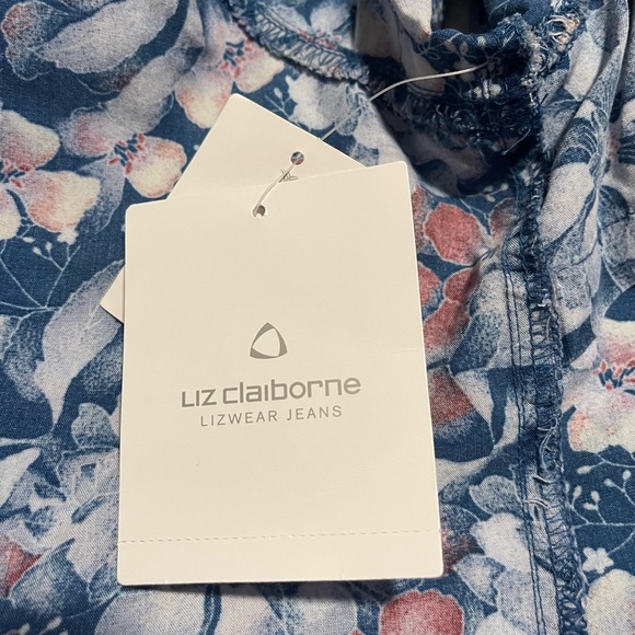 NWT Liz Claiborne Jeans Button Down Top - Picture 6 of 7